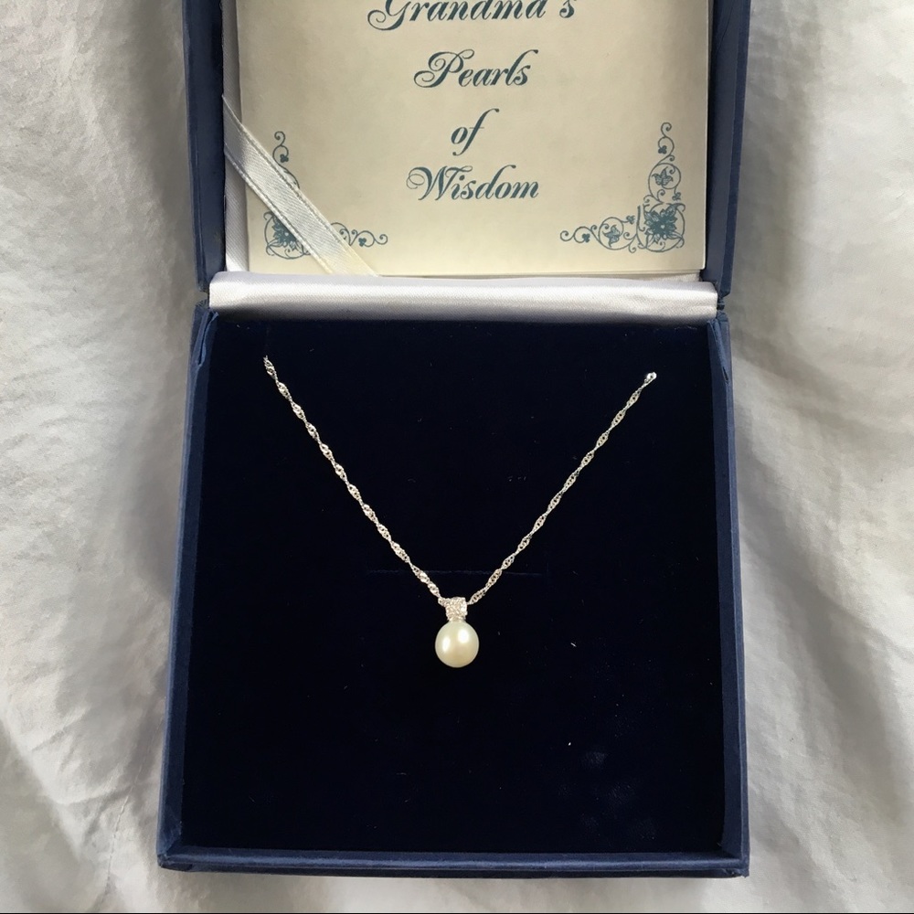Grandma's Pearls of Wisdom Necklace